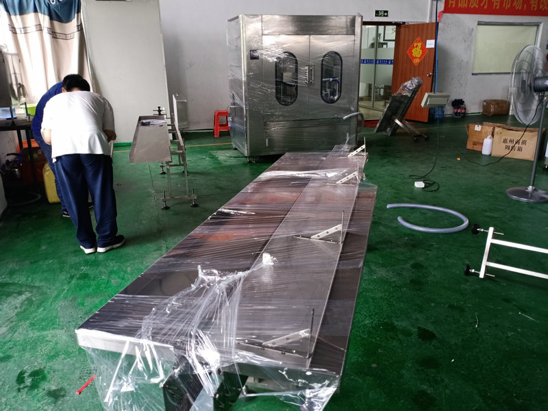 自動液體灌裝機與市場同步走，滿足快捷式出產